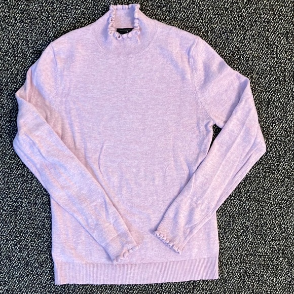 Ann Taylor Factory Lavender Ruffle Turtle Neck Size Small - Picture 1 of 5